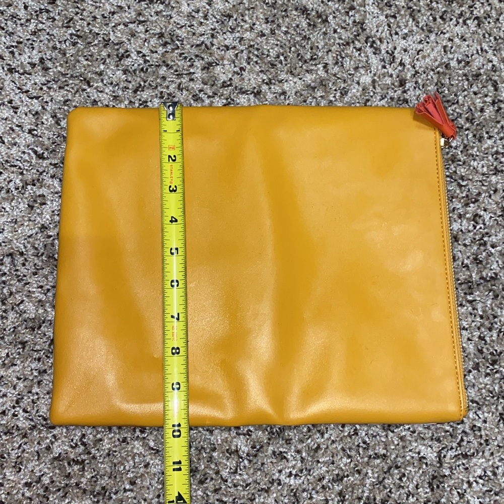 🐛Rachel Pally Orange Floral Clutch! - Picture 4 of 11